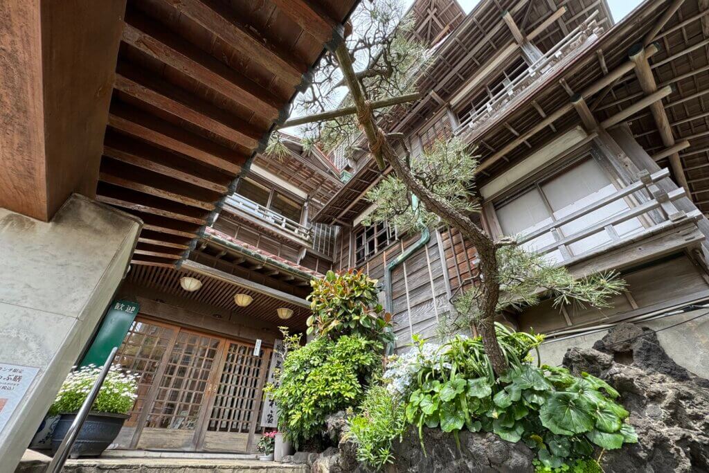 三崎館本店