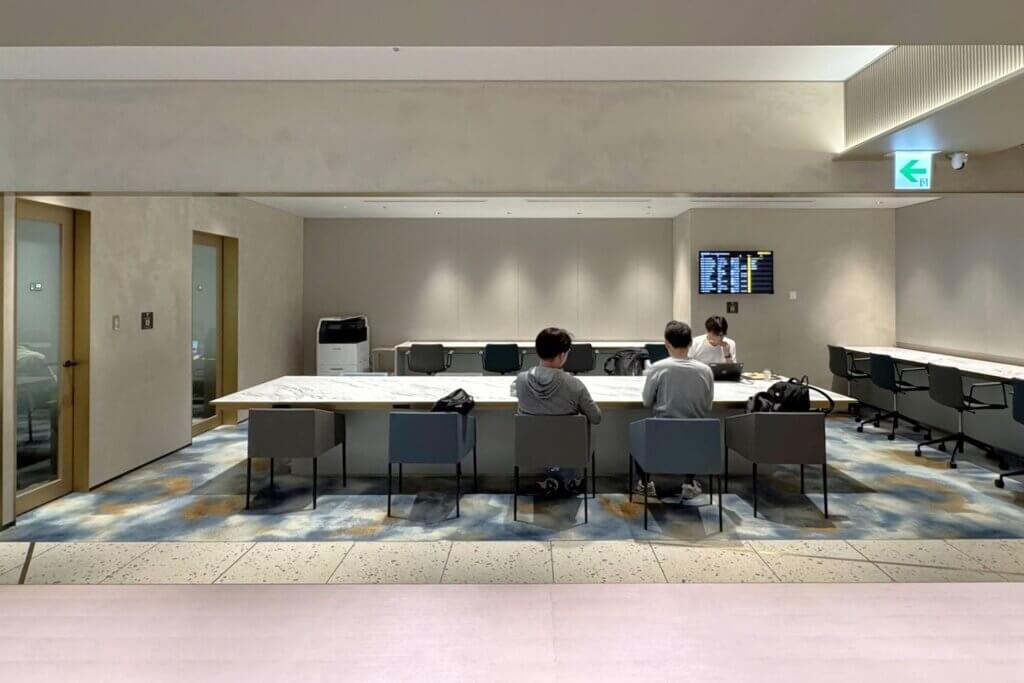 KIX Lounge Kanisai