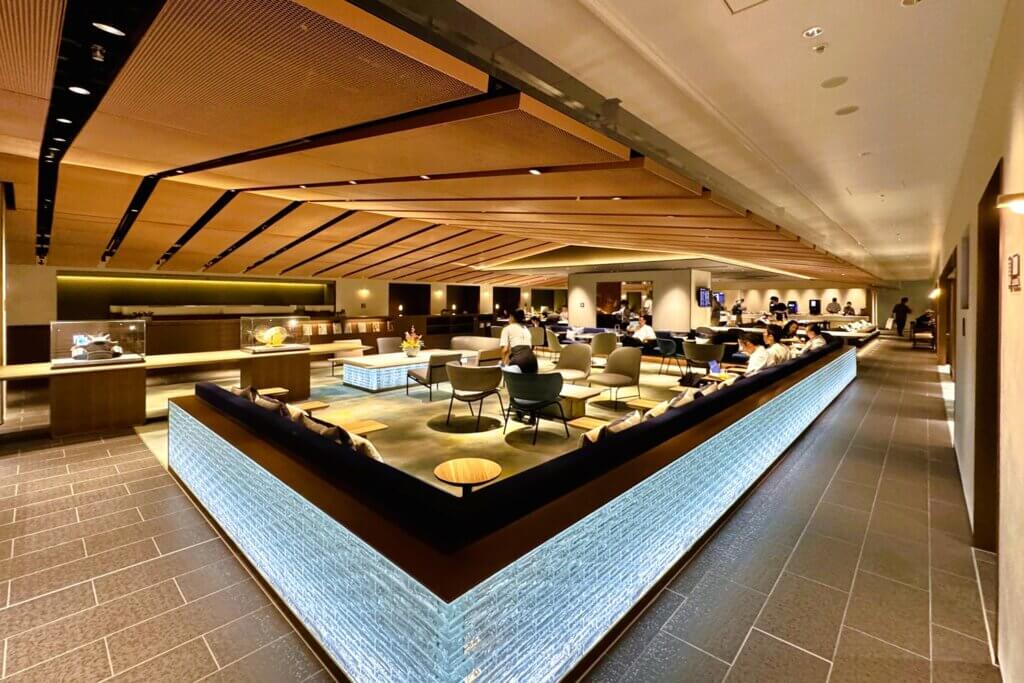 KIX Lounge Kanisai