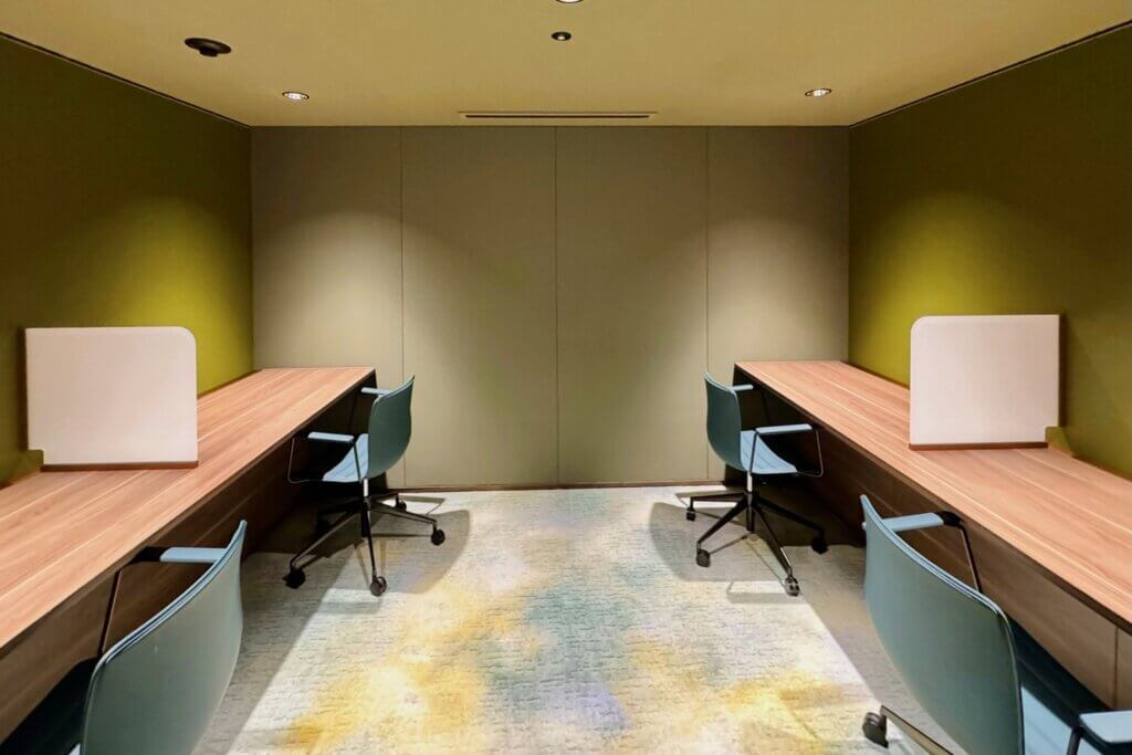 KIX Lounge Kanisai