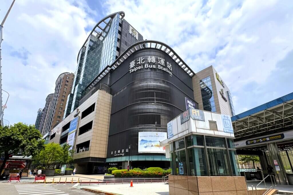 台北バスターミナル（台北転運站）