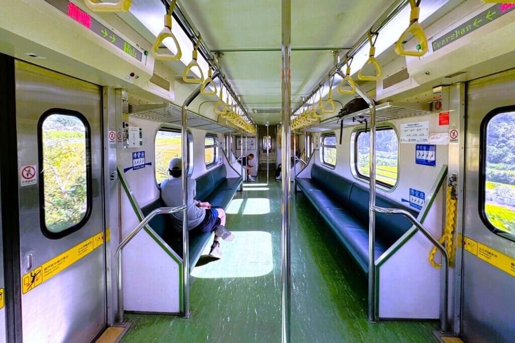 台湾鉄路EMU500型区間車