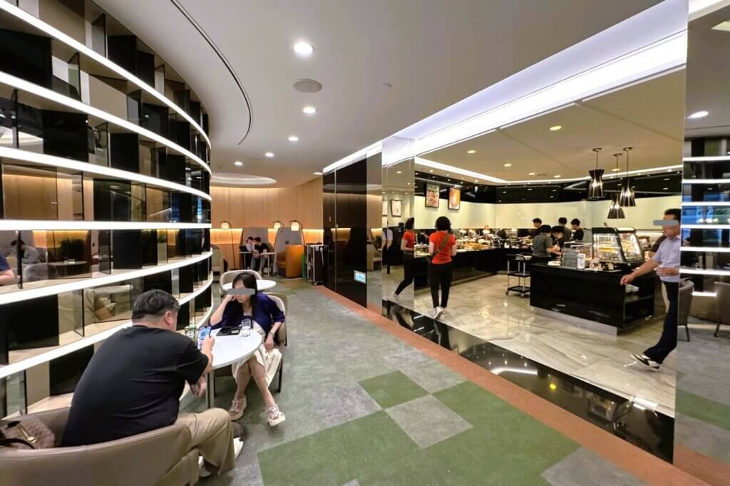 桃園空港T2 Infinity Lounge