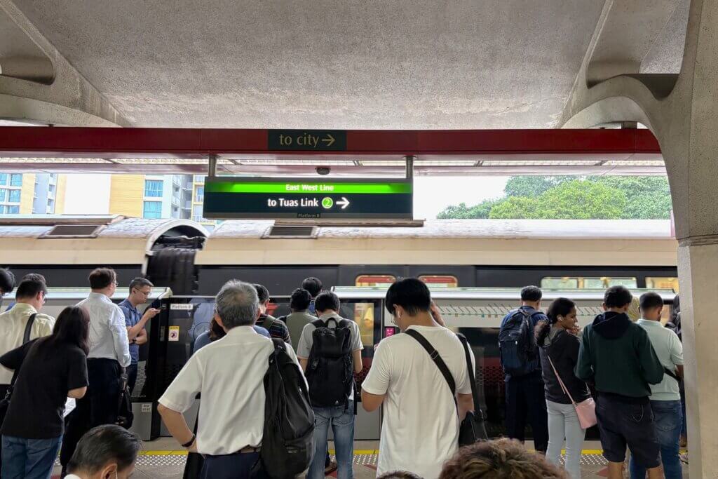 タナメラ（Tanah Merah）駅