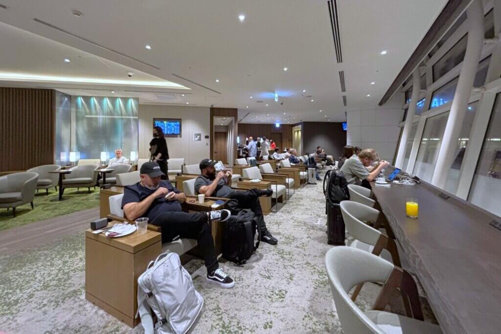 羽田空港〈T3〉TIATラウンジ