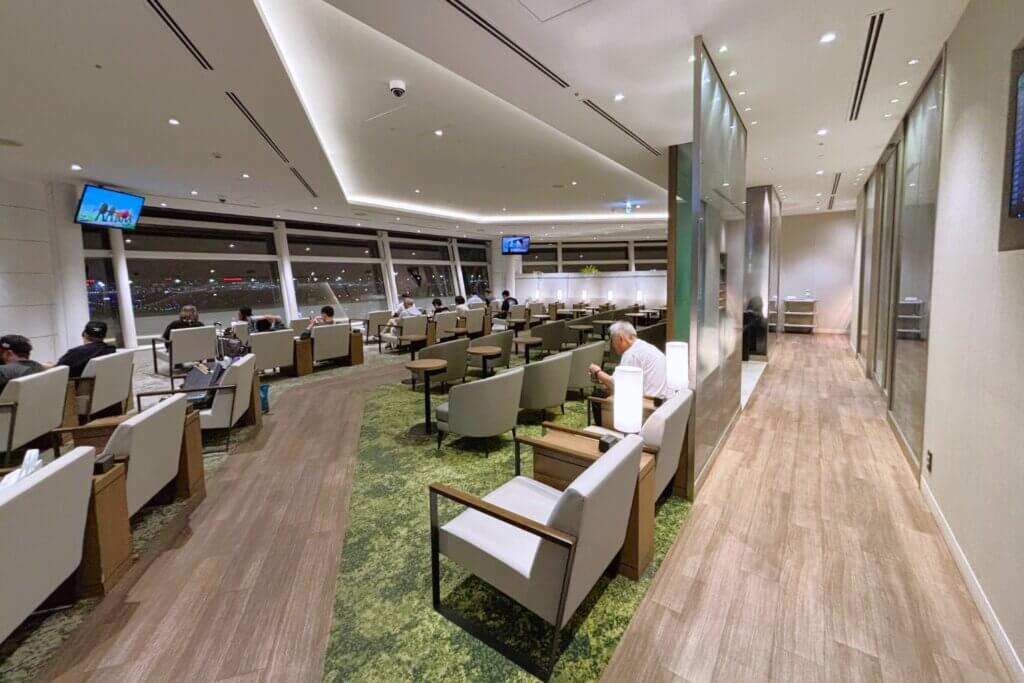 羽田空港〈T3〉TIATラウンジ