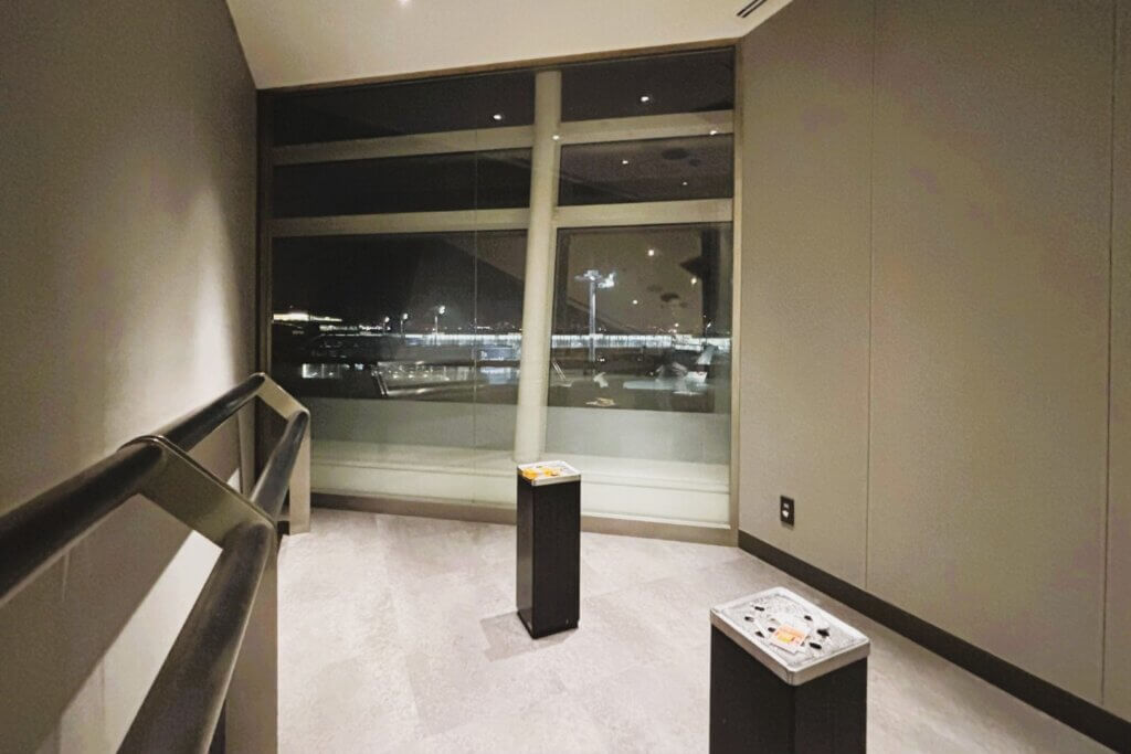 羽田空港〈T3〉TIATラウンジ