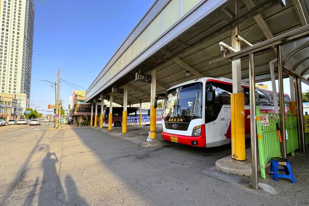 束草市外バスターミナル