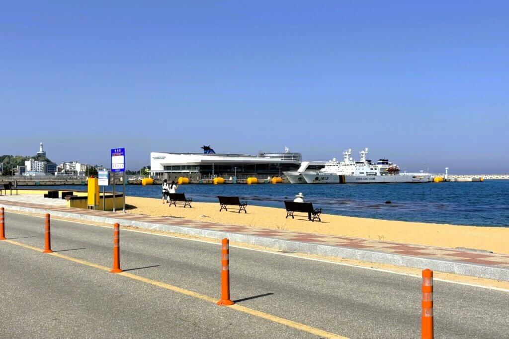 アバイ村