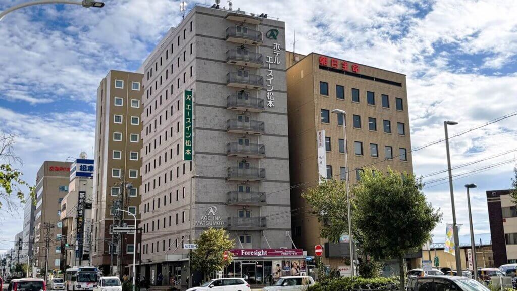 エースイン松本外観